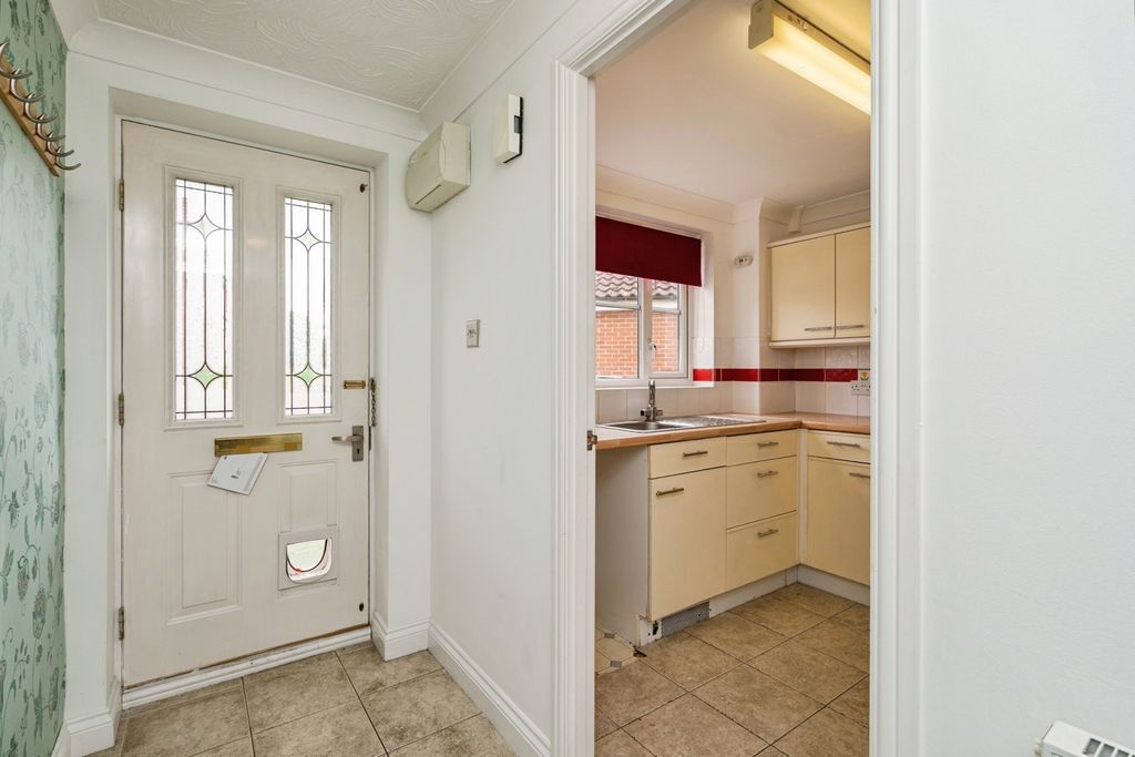 Property photo 2 of 18 Photo