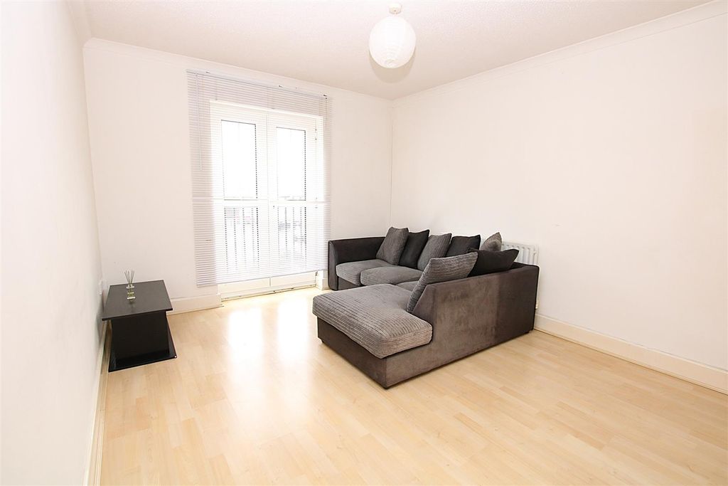 Property photo 3 of 6 Img_5590.Jpg
