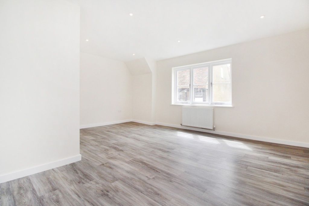 Property photo 2 of 11 Picture 2