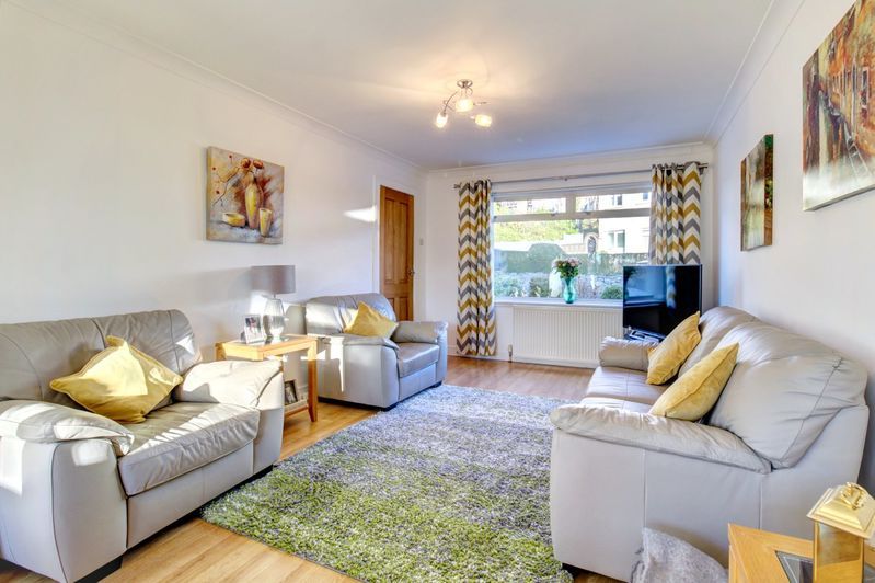 Property photo 2 of 22 Lounge