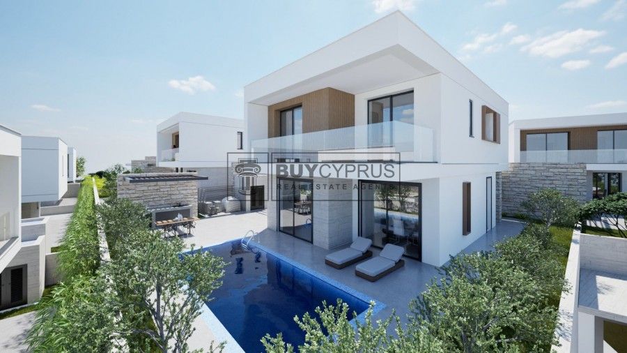 Property photo 1 of 3