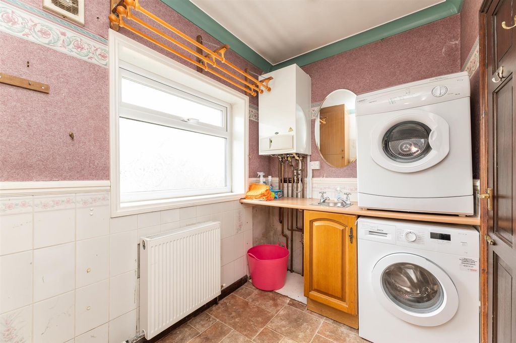 Additional image 11 of 2 bed flat for saleBridge Avenue, Otley LS21