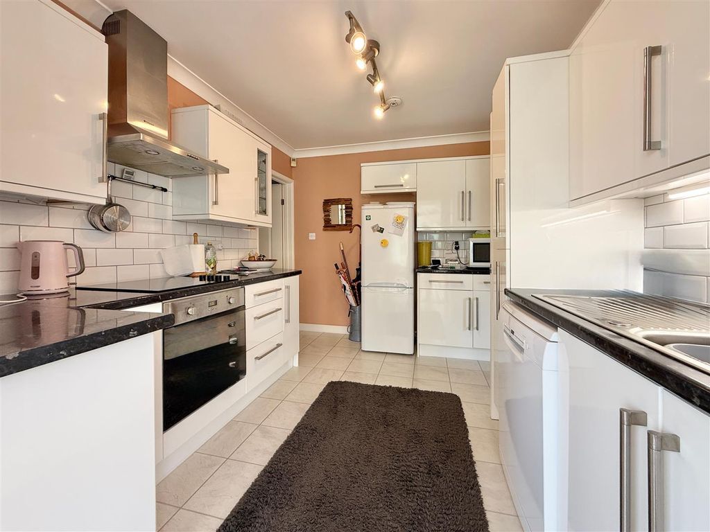 Property photo 3 of 17 Cprxe1400.Jpg