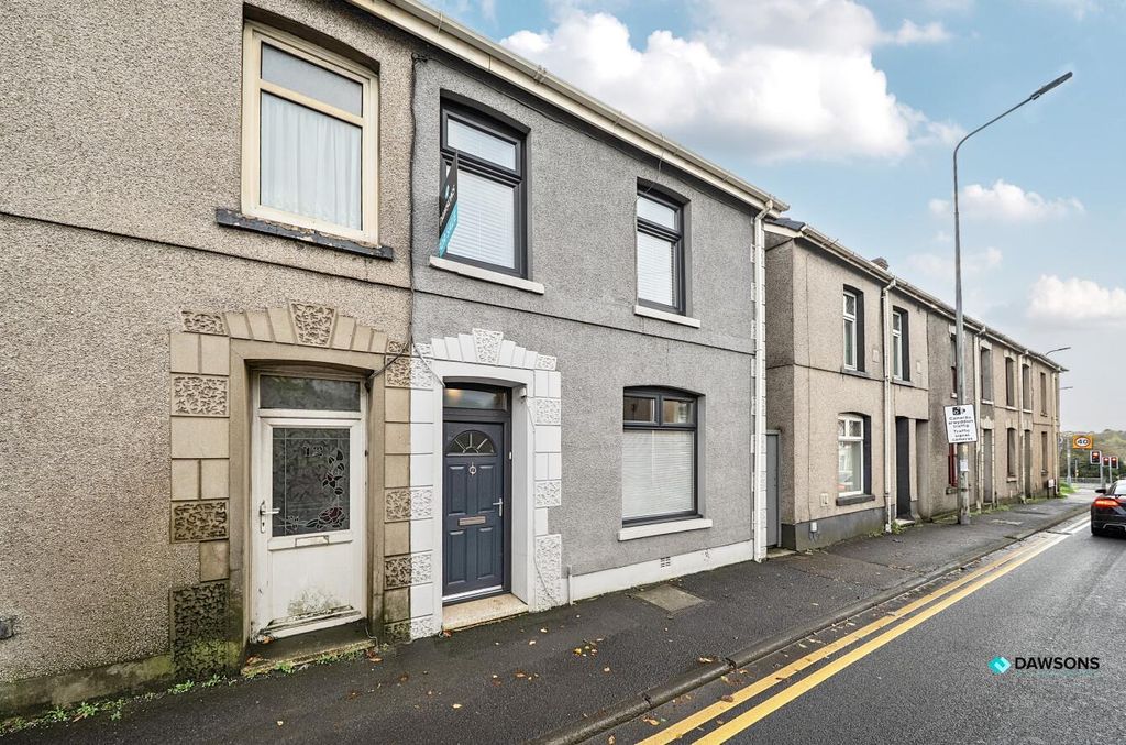 Property photo 1 of 25