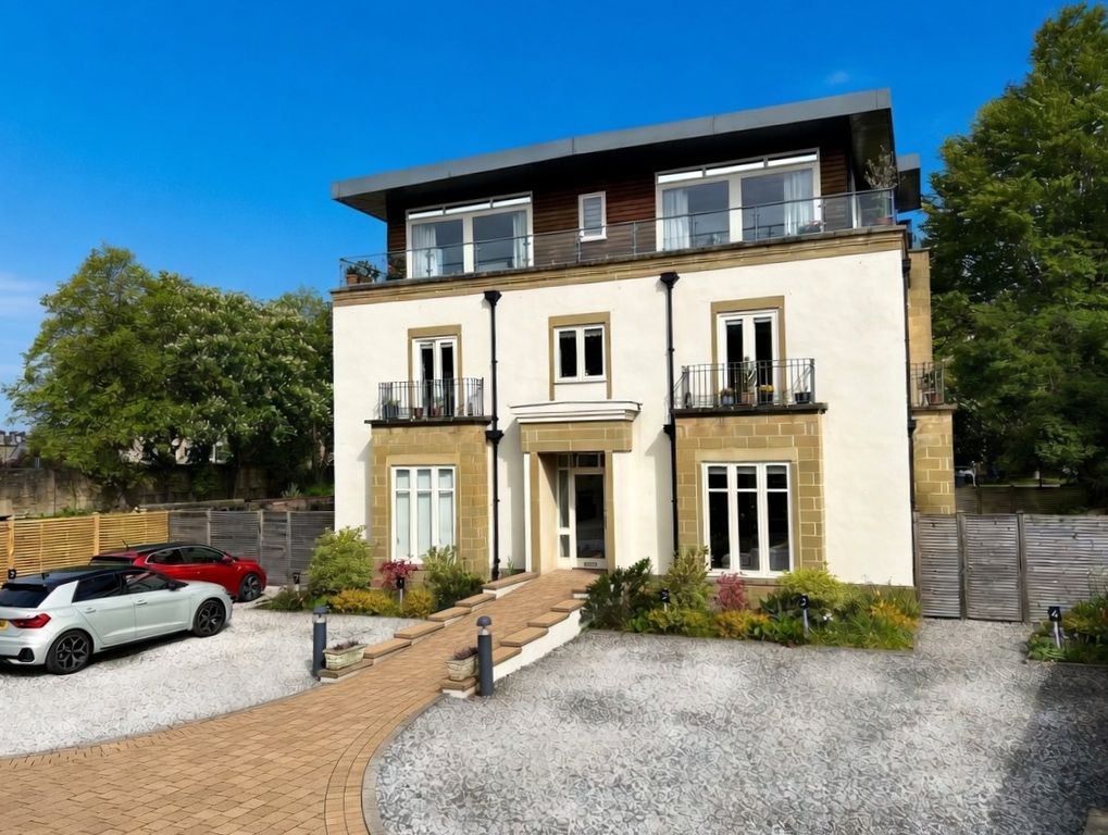 Property photo 1 of 10 Exterior