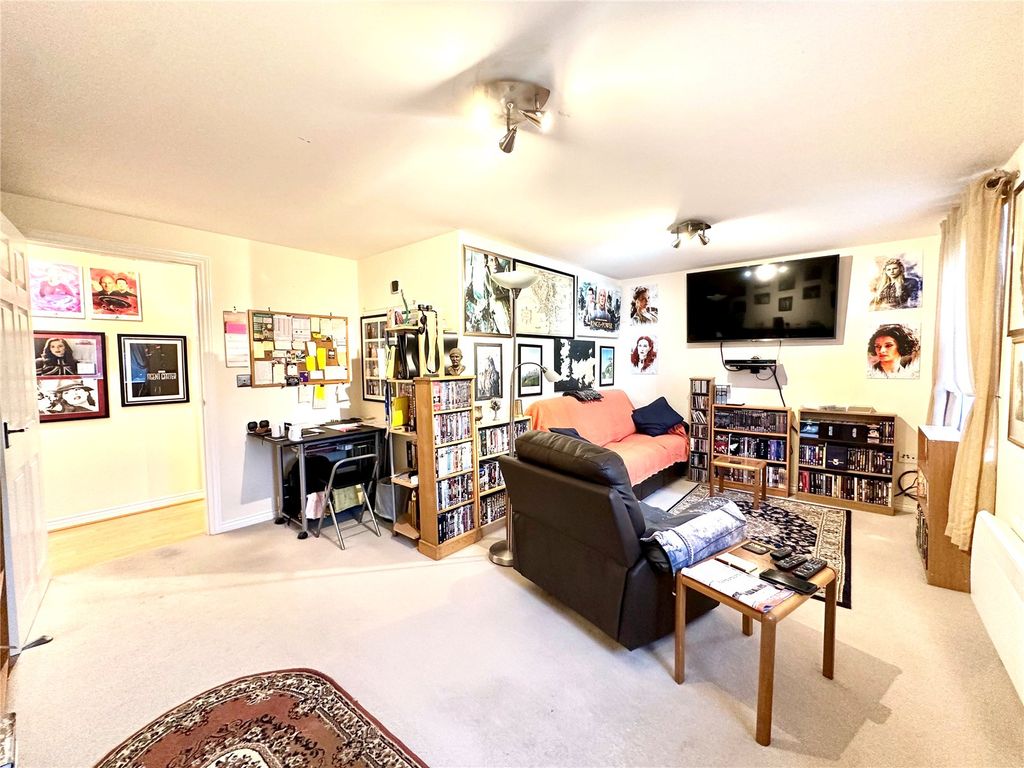 Property photo 2 of 9 Picture No. 05