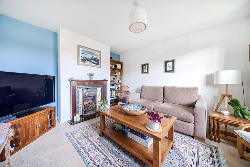 Property photo 2 of 13 Picture No. 15