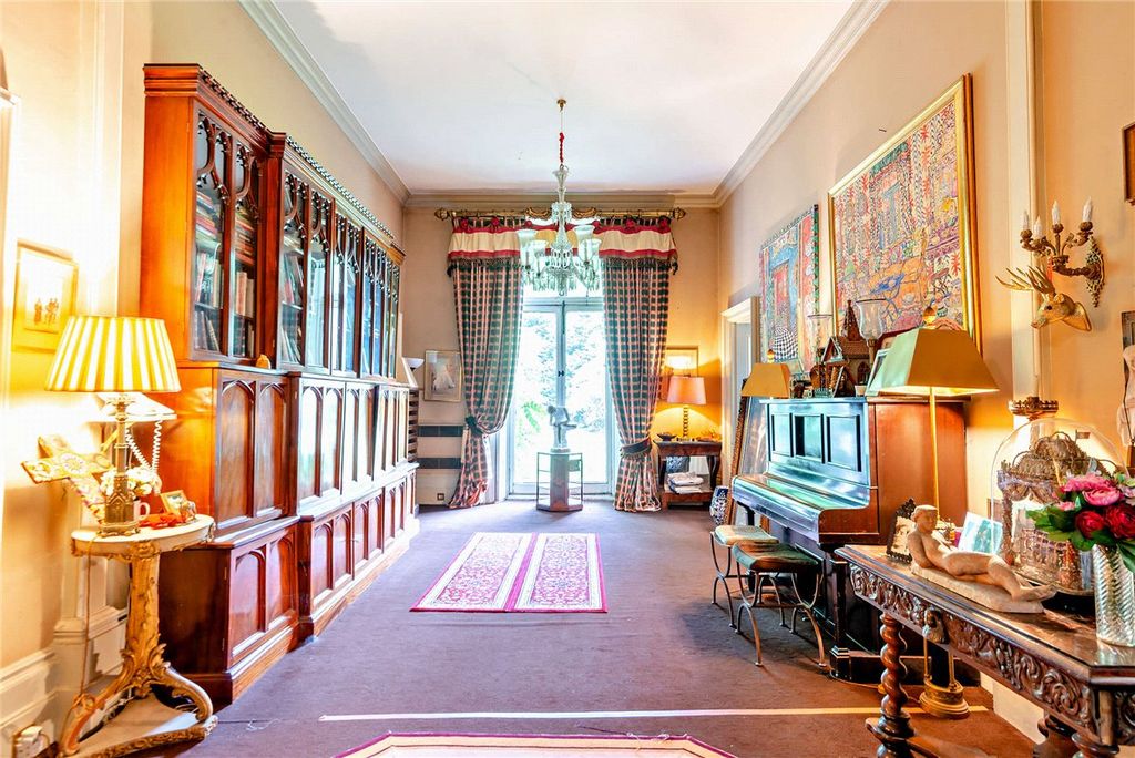 Property photo 2 of 33 Reception Hall