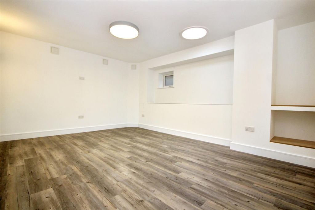 Property photo 2 of 9 Img_7355.Jpg