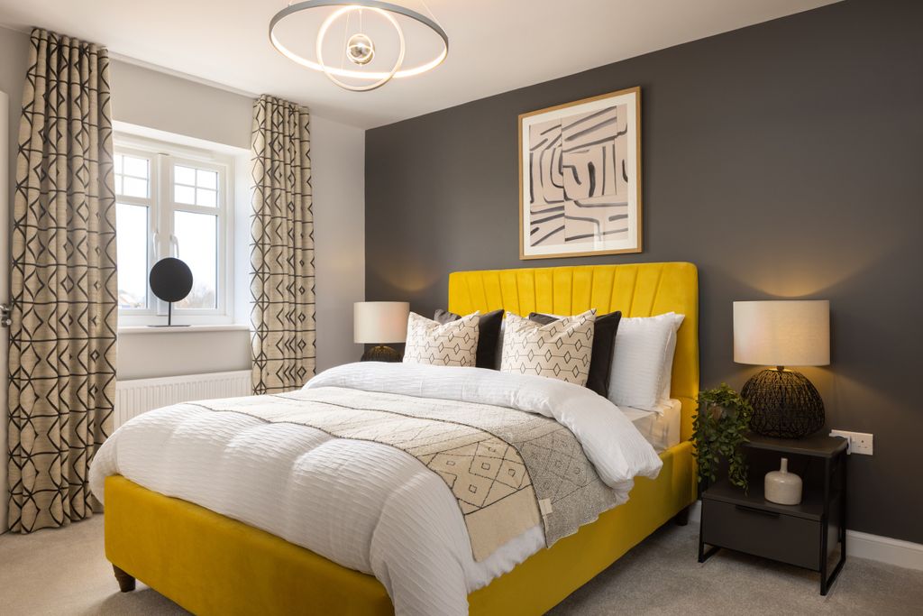 Property photo 3 of 7 Main Bedroom In A 3 Bed Ellerton