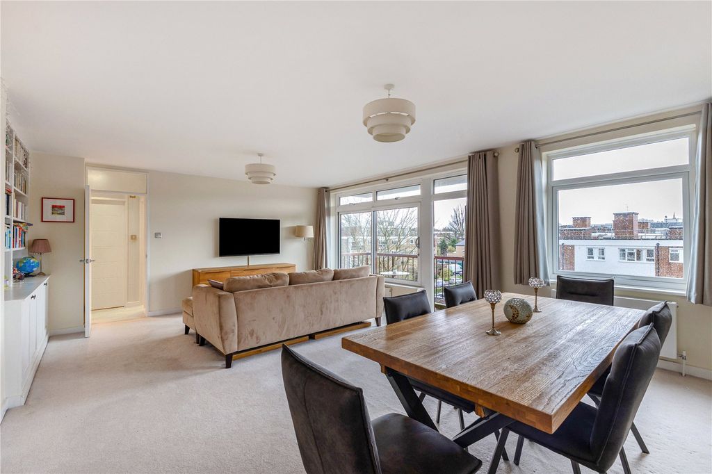 Property photo 2 of 14 Reception