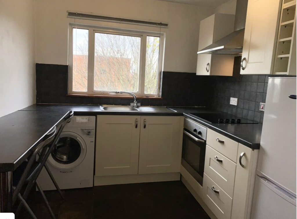 Property photo 2 of 5