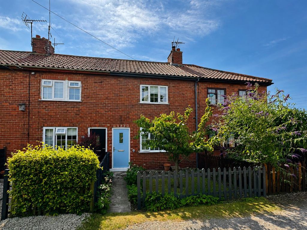 Property photo 1 of 15 External