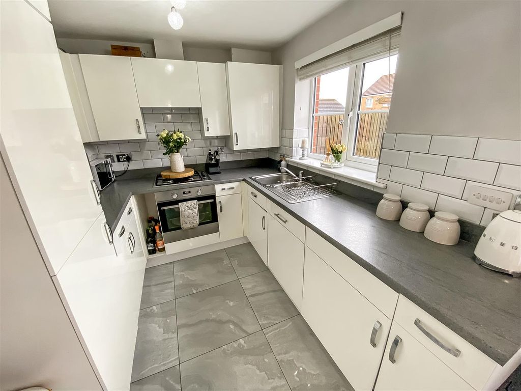 Property photo 2 of 15 Kitchen.Jpg