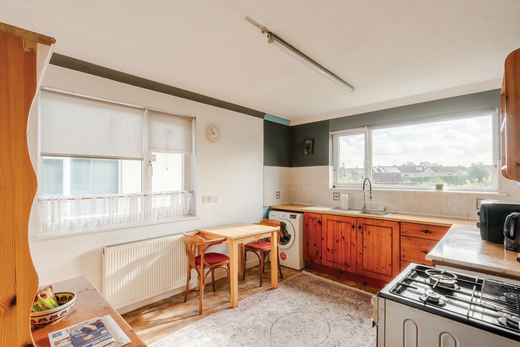 Property photo 3 of 16 3