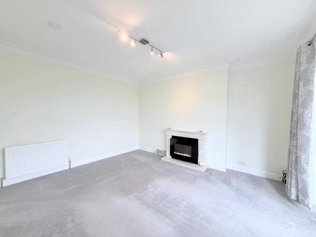 Property photo 3 of 27