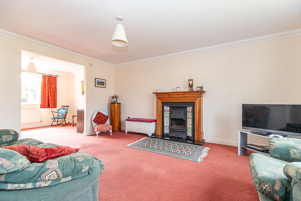 Property photo 3 of 45