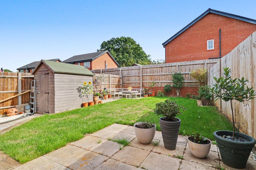 Property photo 3 of 12