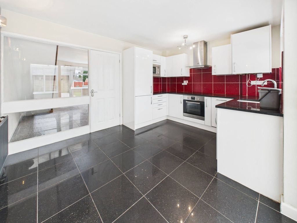 Property photo 3 of 21