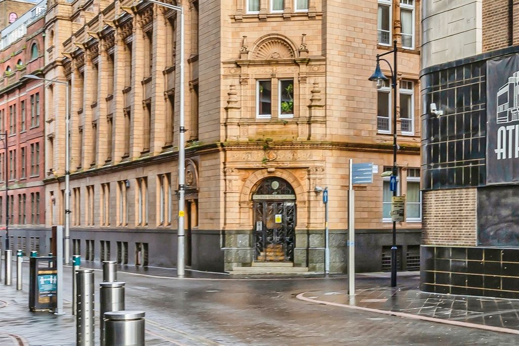 Property photo 1 of 19