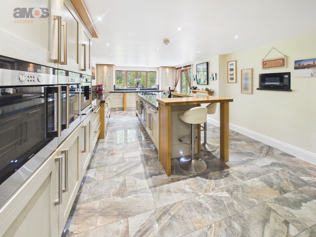 Property photo 2 of 73 5312623
