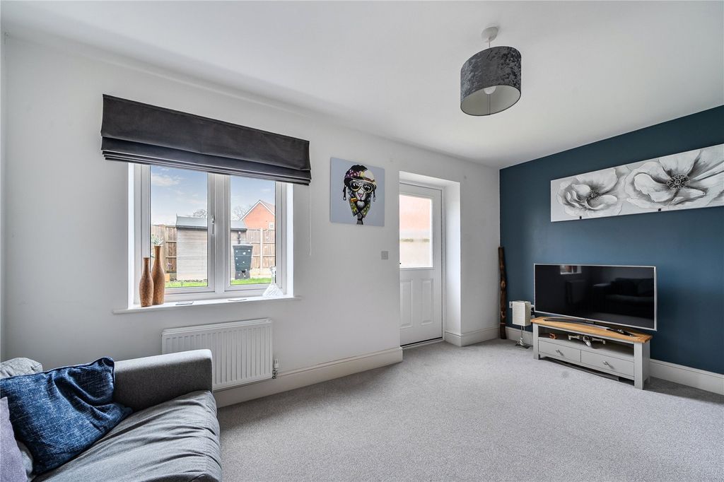 Property photo 2 of 6 Picture No. 20