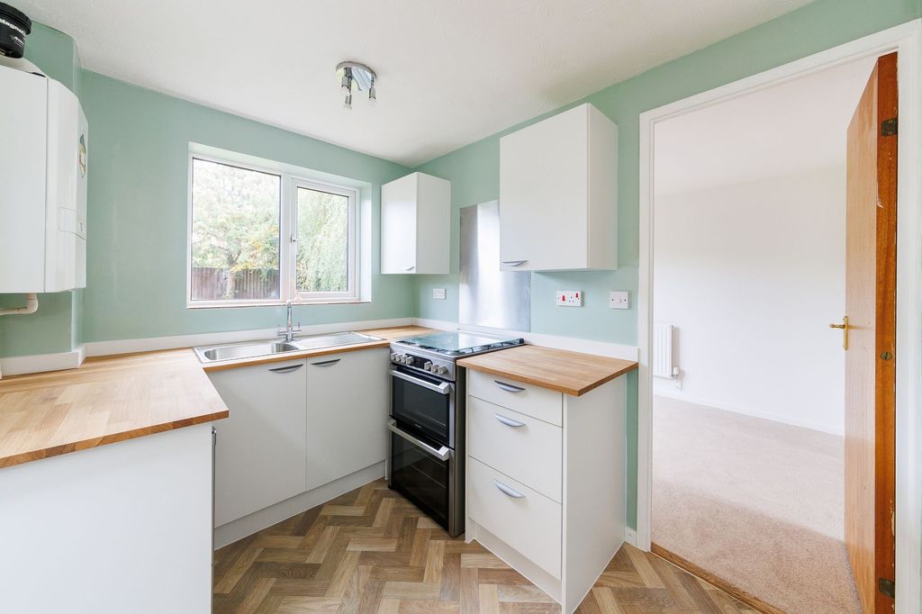 Property photo 2 of 18