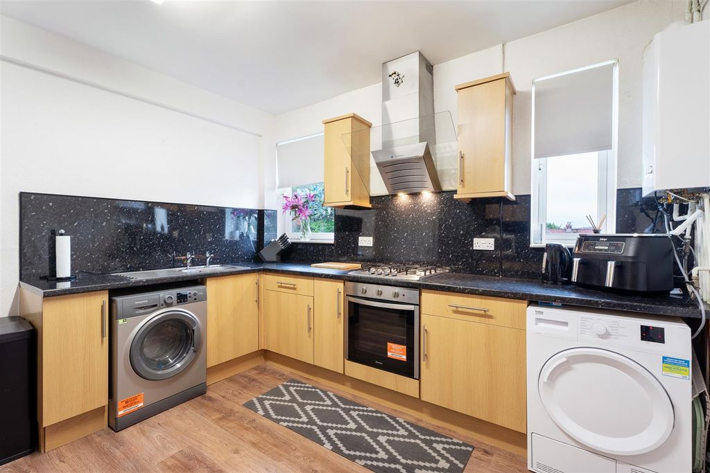 Property photo 3 of 17 225Muiryhall-05.Jpg
