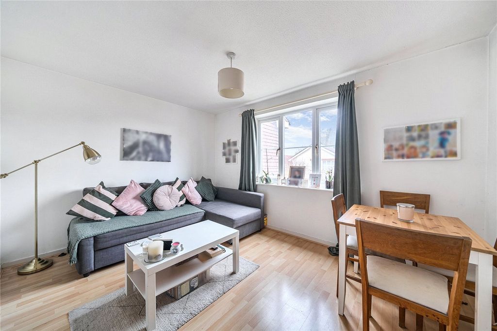 Property photo 2 of 10 Picture No. 28