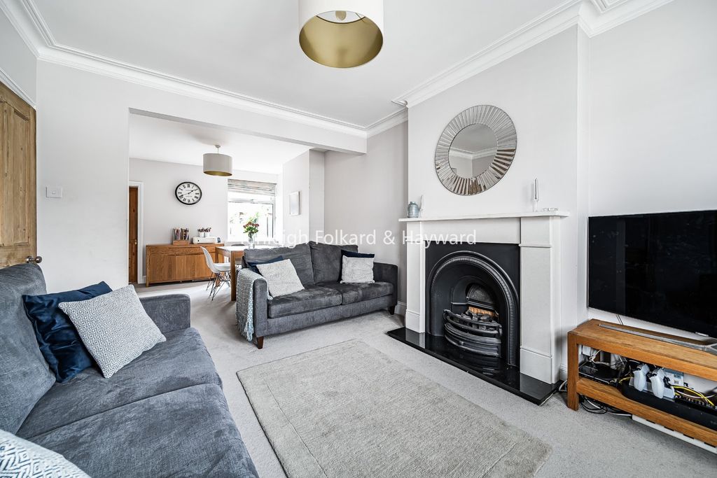 Property photo 2 of 20 Picture No. 01