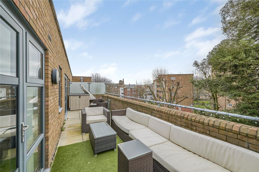 Property photo 2 of 15 Picture No. 25