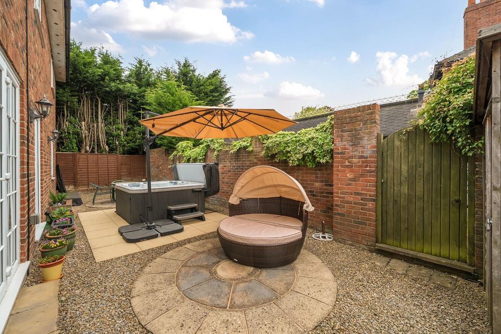 Property photo 3 of 16 23-681c82F52F8B7-1287072-Arw-23-1.Jpg