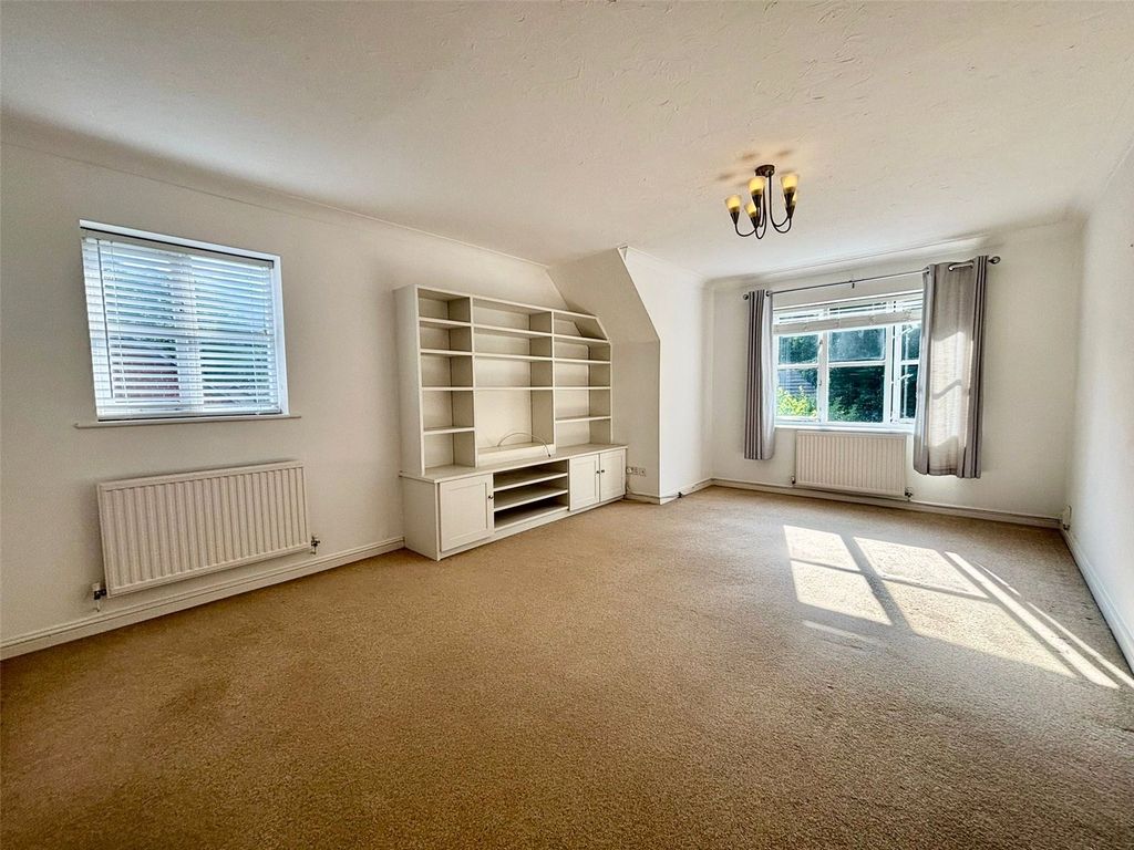 Property photo 2 of 7 Picture No. 06