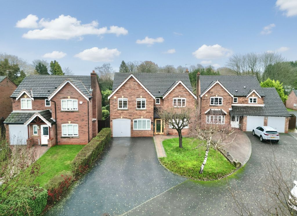 Property photo 1 of 33