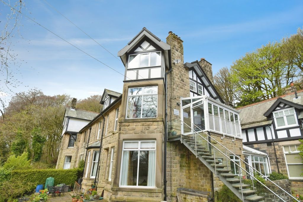 3 bed flat for saleManchester Road, Buxton SK17