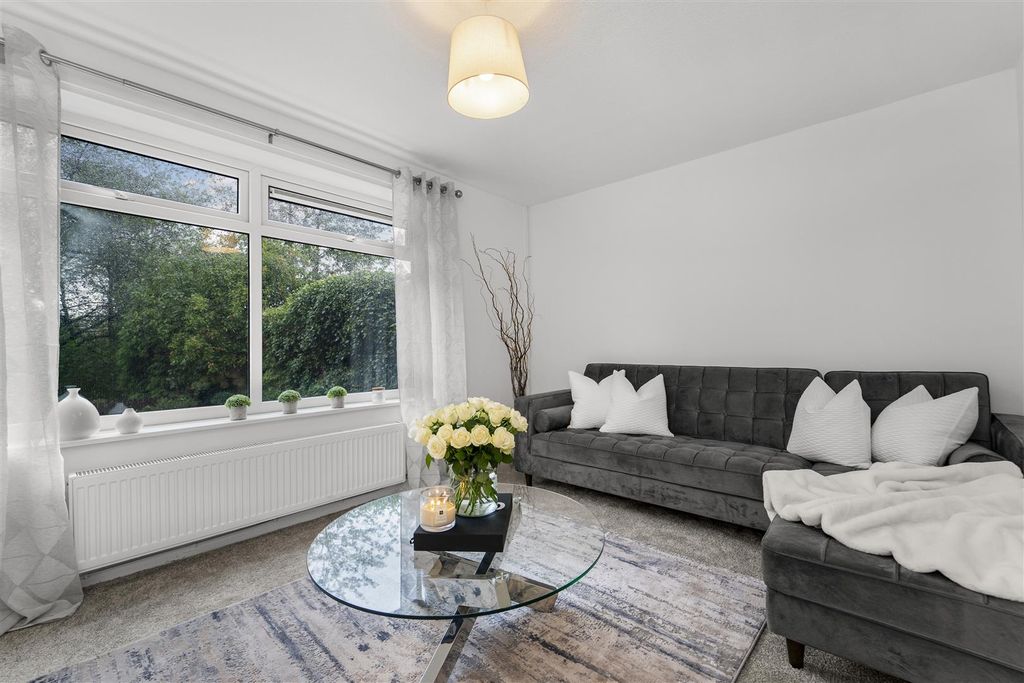Property photo 2 of 46