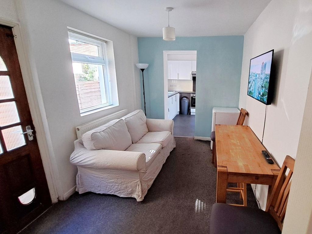 Property photo 2 of 10 Lounge.Jpg