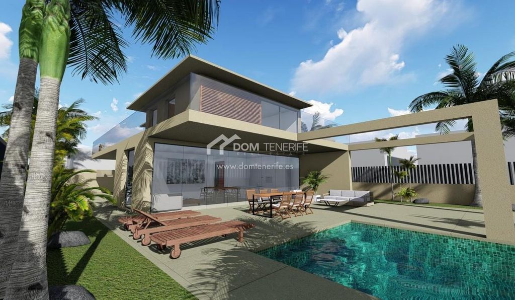 Property photo 1 of 18 Villa With Pool, Palm Mar