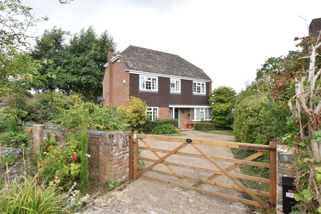 Property photo 1 of 18