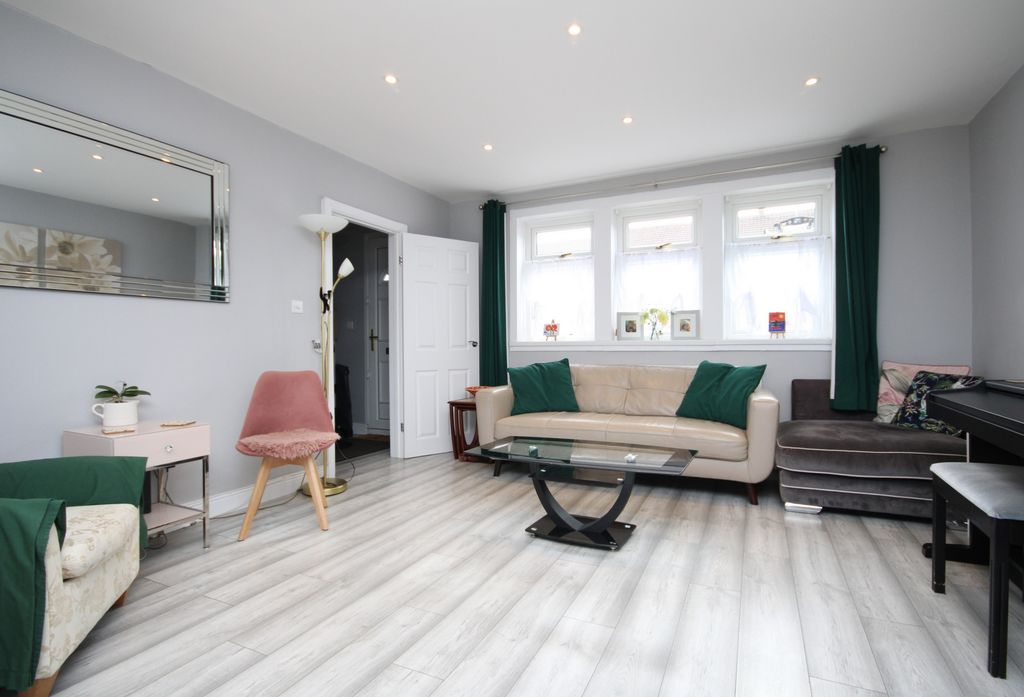 Property photo 1 of 14 Reception