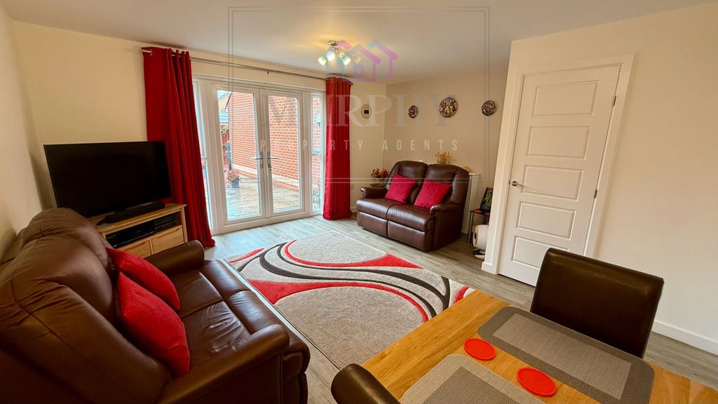 Property photo 3 of 21 Img-20251024-Wa0014