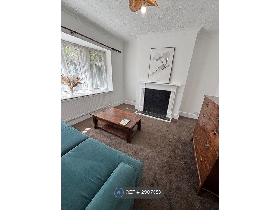 Property photo 3 of 24