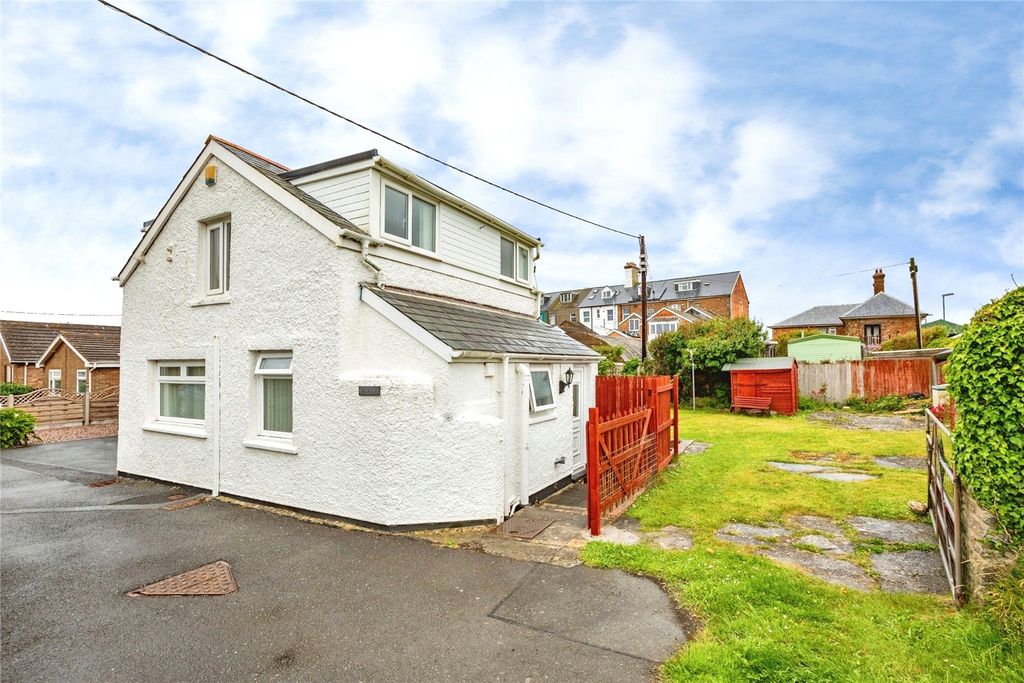 Property photo 1 of 36 Picture No. 06