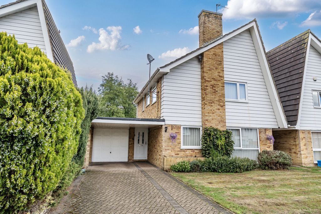 Property photo 1 of 15 1350327-17-68c44F...