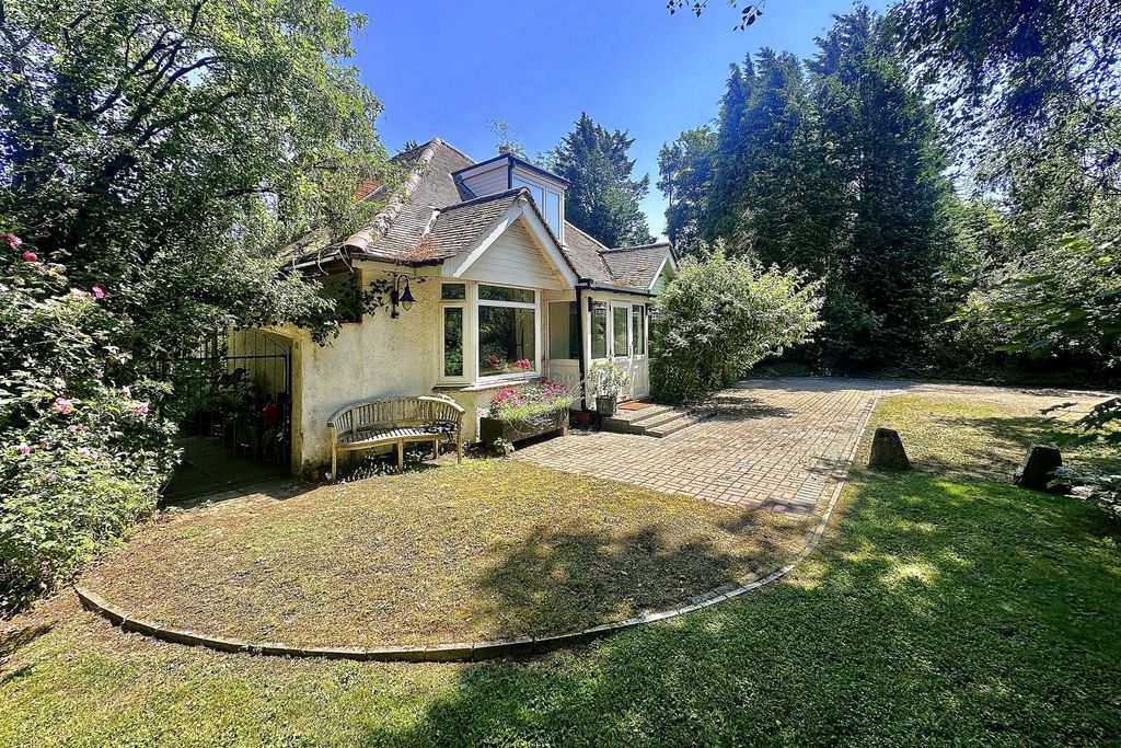 Property photo 2 of 30