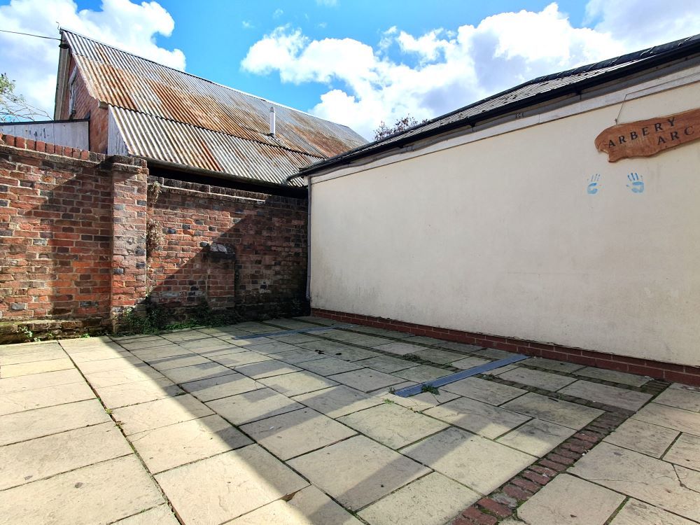 Property photo 1 of 4