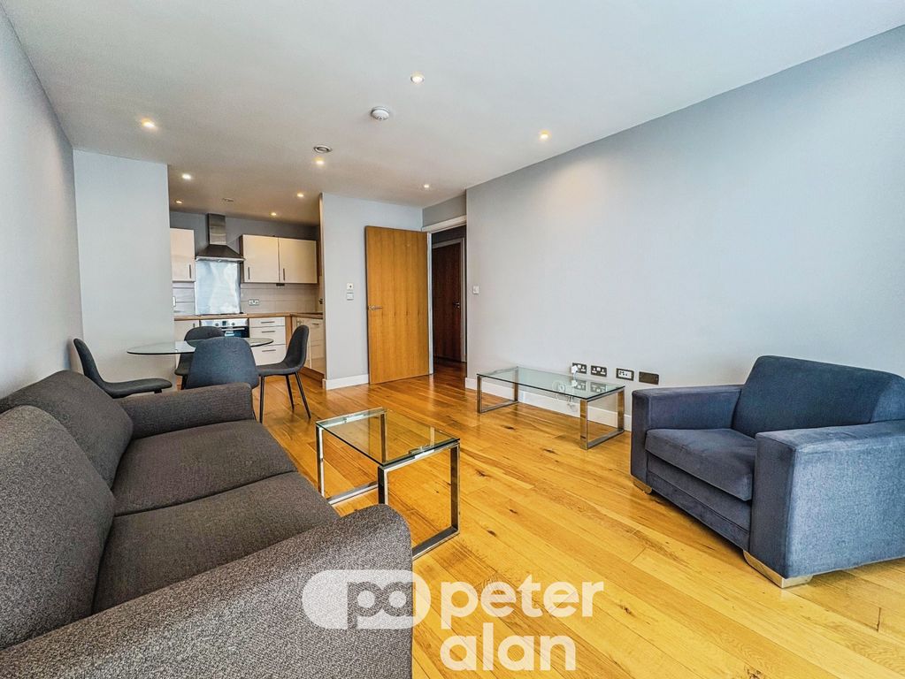 Property photo 3 of 10 Living Room