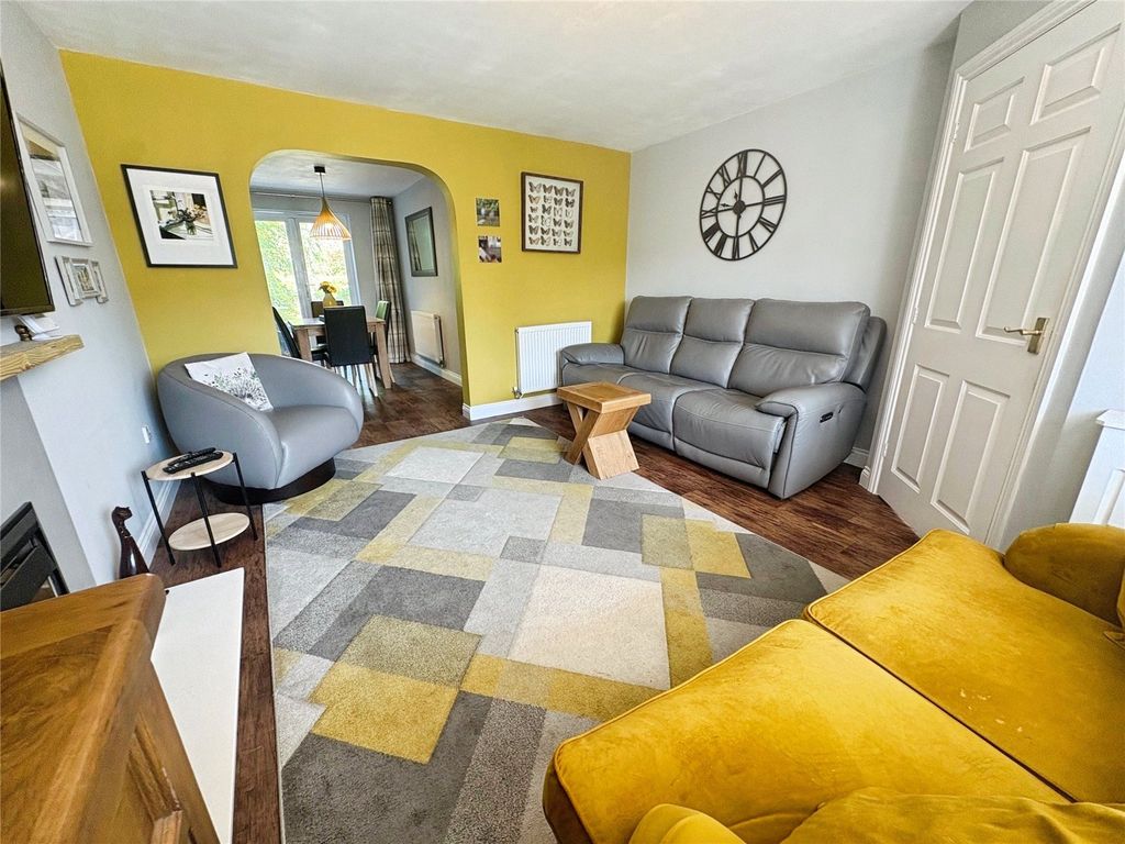 Property photo 3 of 21 Lounge No. 03