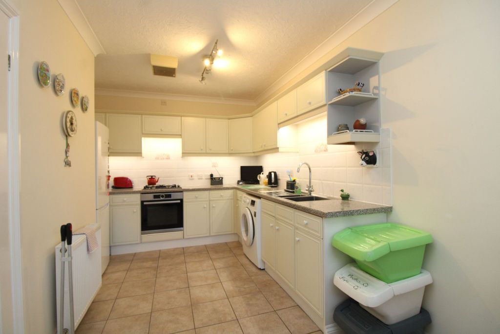 Property photo 3 of 15