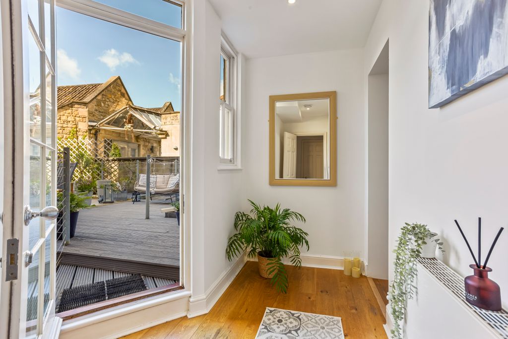 Milsom Place, Bath BA1, 1 bed flat for sale, £375,000 | PrimeLocation